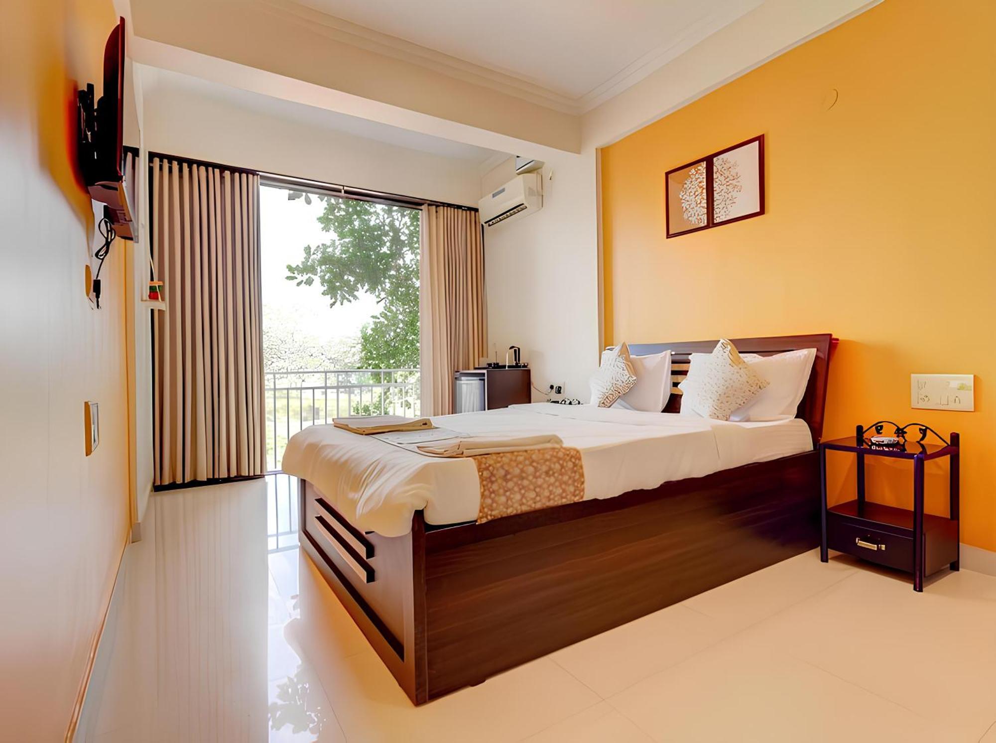 Hotel 7 Seas Vagator Extérieur photo